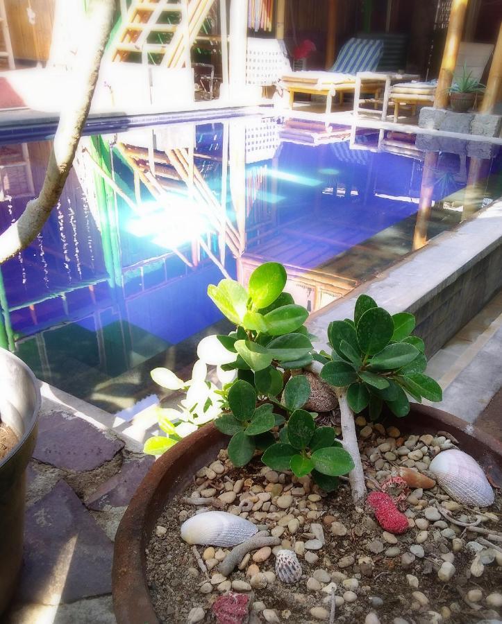 Lima Bintang Hotel Джили Трауанган Екстериор снимка